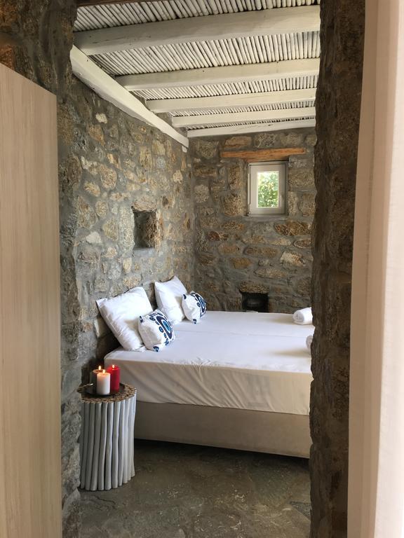 Megas Rooms Тоурлос Экстерьер фото