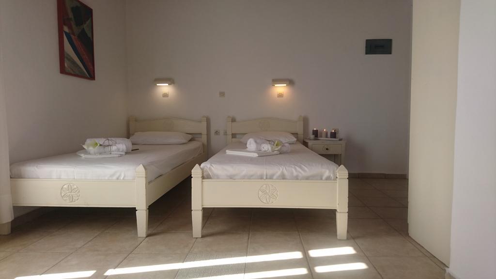 Megas Rooms Тоурлос Экстерьер фото